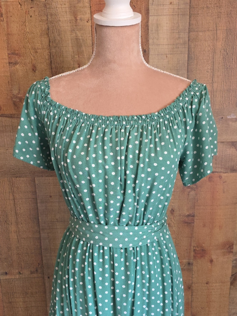 Clearence - Green Polka Dot Off-Shoulder Dress - Picture 2 of 12